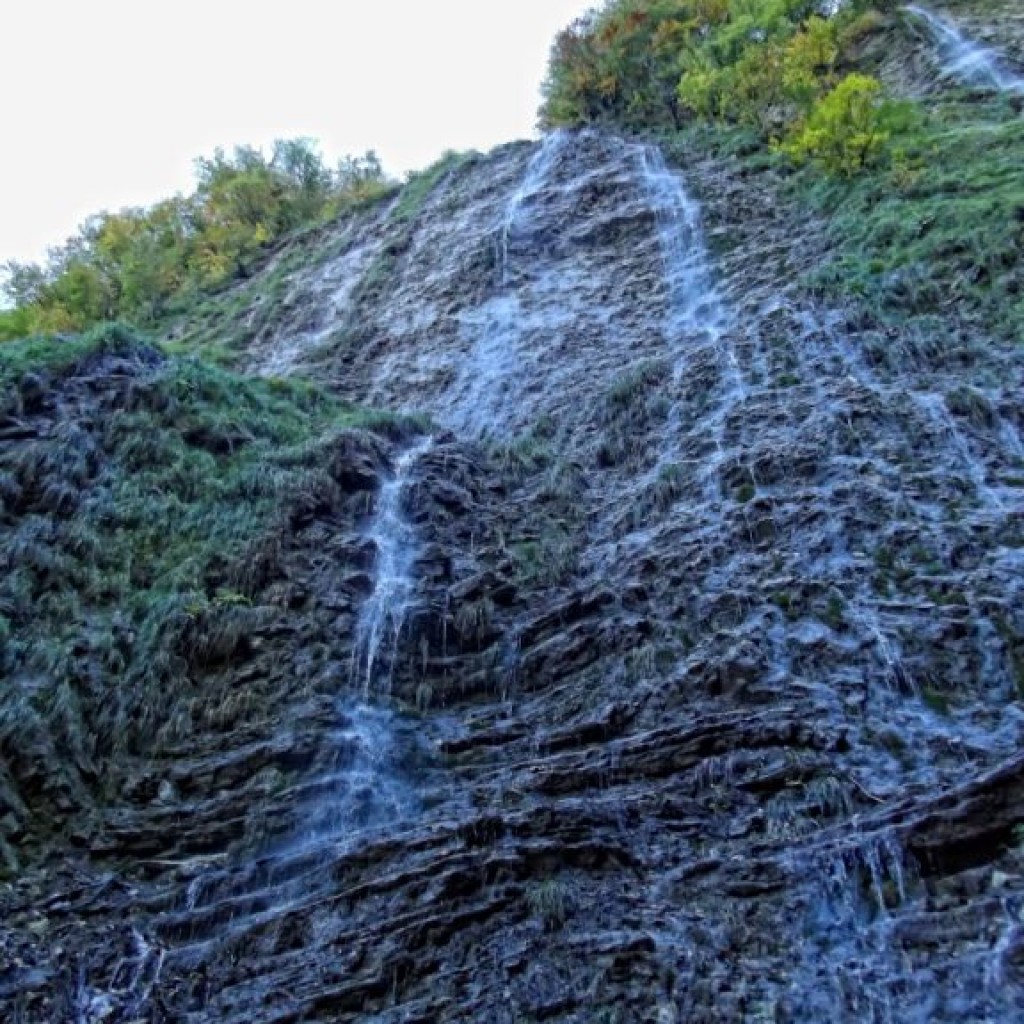 cascate dell'acquasanta